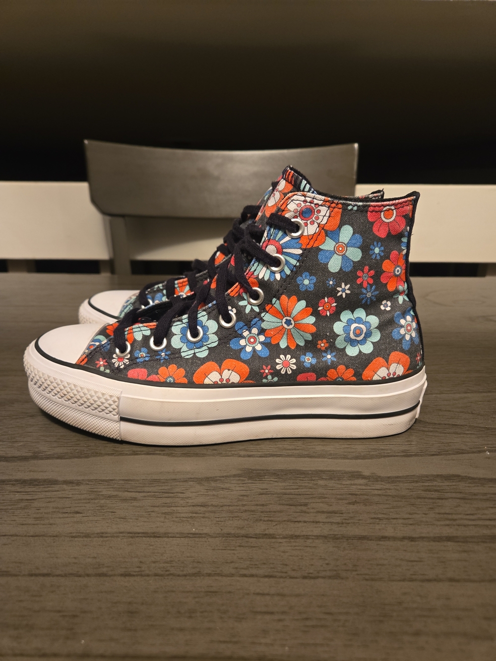 Size 7.5 Converse Chuck Taylor All Star Lift Hi Black Y2K Floral Platform